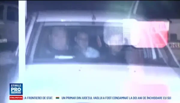 Tanarul care a lovit un agent rutier si doua masini ale politiei in Capitala si-a explicat gestul. Mi-a fost frica