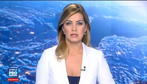 Patru masini au fost avariate si doi biciclisti au fost loviti de un camion, in panta. Ce uitase sa faca soferul