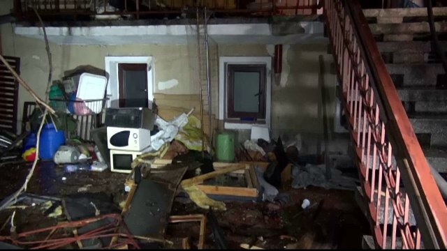 Principalul suspect in cazul exploziei care a distrus o vila din Galati este chiar proprietarul imobilului