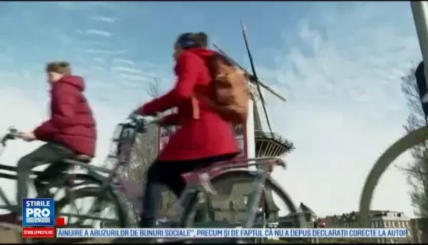 Alegeri legislative in Olanda unde, miercuri, sunt asteptati peste 12 milioane de cetateni. Populistii, lideri in sondaje