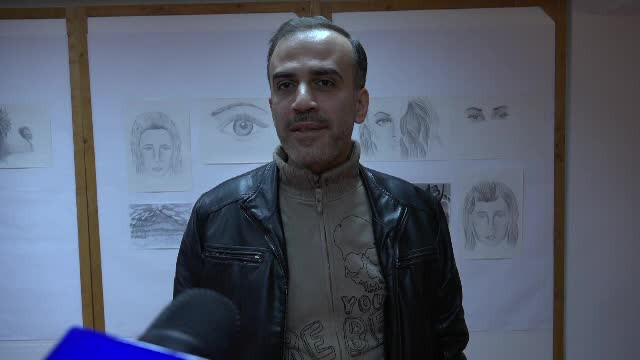 Joburile si salariile oferite la un targ de munca din Maramures. Printre candidati, un refugiat sirian, profesor de franceza