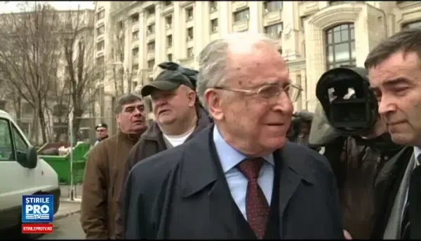 Ion Iliescu, audiat de procurori in Dosarul Revolutiei. Fostul presedinte nu se simte vinovat pentru victimele din 1989