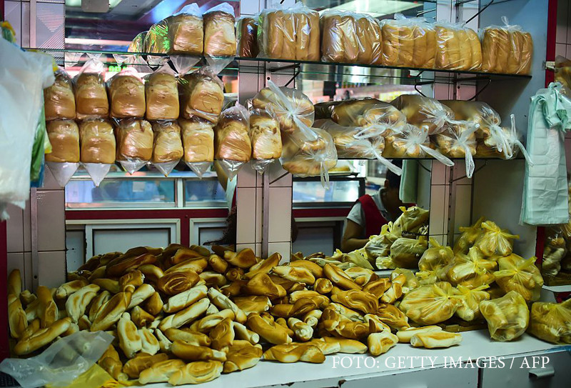 Patru brutari, arestati de armata in "razboiul painii" din Venezuela. Ce au descoperit autoritatile ca faceau cu faina