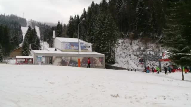 Sezon de schi prelungit pe Valea Prahovei si in Poiana Brasov. Desi e martie, partiile arata ca in plina iarna