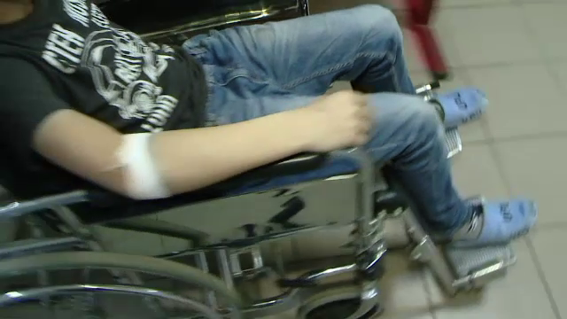 Campanie de informare a politiei, din cauza unor jocuri precum "Balena Albastra". Care este starea celor 5 elevi din Iasi