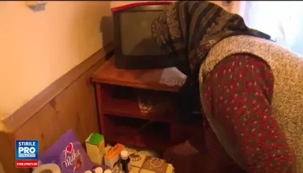 Batrani pradati de 21.000 de lei de trei femei care au venit sa le cumpere tuica. Cum i-au pacalit hoatele