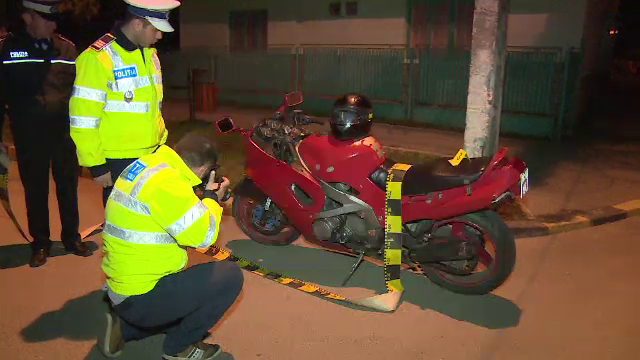 Politistii au tras doua focuri de arma ca sa-l opreasca. Amenda primita valoreaza mai mult decat mopedul