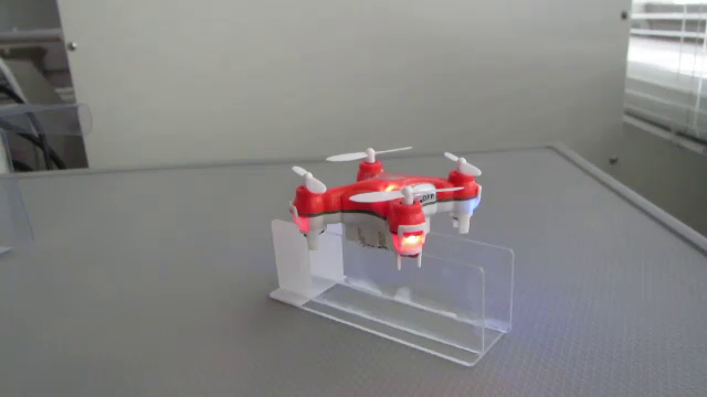 Japonezii au inceput sa faca polenizari cu drona. Cum au reusit, pas cu pas, sa inlocuiasca albinele in procesul crucial