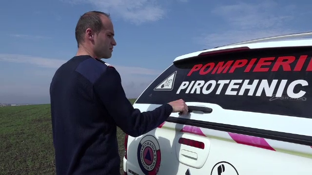 Un proiectil exploziv de calibru 10, găsit pe un teren dintr-o localitate din Giurgiu