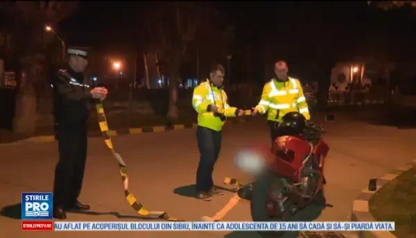 Adolescenta ranita grav intr-un accident de motocicleta, in Dambovita. Am permis de o saptamana