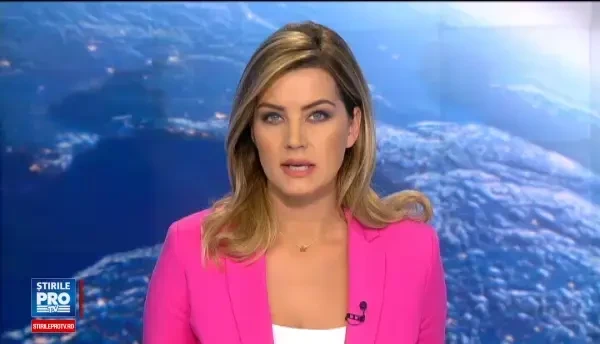 Sute de parinti au fost chemati la o sedinta la scoala unde cinci elevi au ajuns la spital. Nu il mai las pe internet deloc