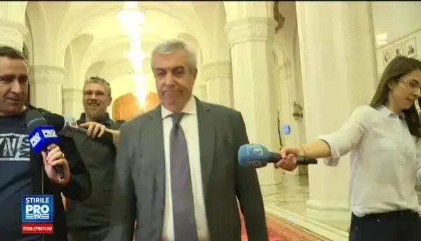 Samsarul care l-a pacalit pe Tariceanu cu un Mercedes de 14.500 de euro, condamnat. Individul este, insa, de negasit