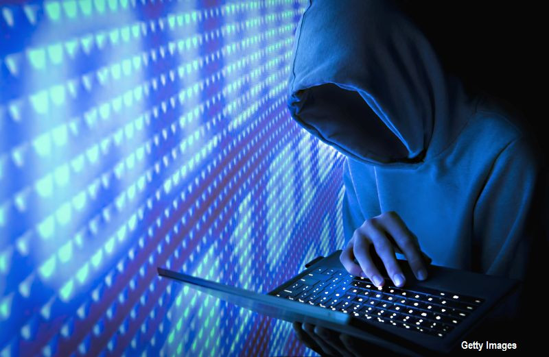 Politia spaniola a arestat un rus pentru implicare in atacurile informatice din cursul campaniei electorale din SUA