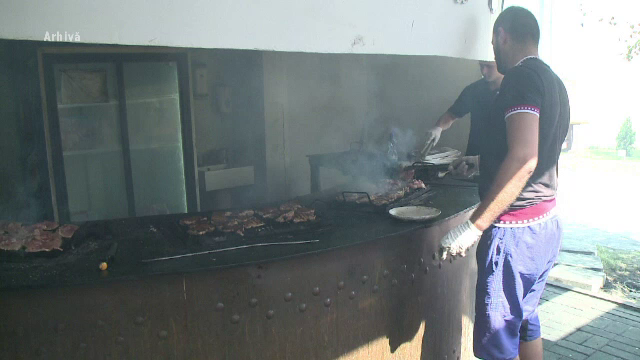 20.000 de romani, asteptati in acest sezon estival pentru a se angaja pe litoral. Cine poate castiga 15.000 de lei pe luna