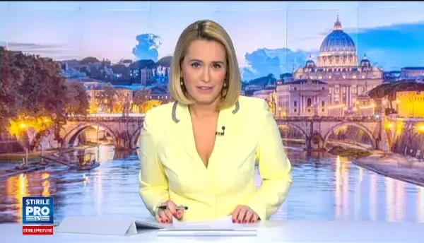 O fetita a fost filmata cand i-a furat boneta Papei. Reactia suveranului pontif