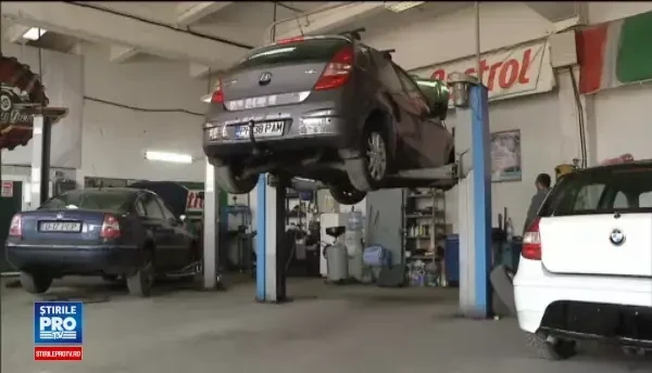 Banii pentru drumurile noi se duc pe despagubiri pentru pagubele produse de gropile vechi. Cine achita daunele