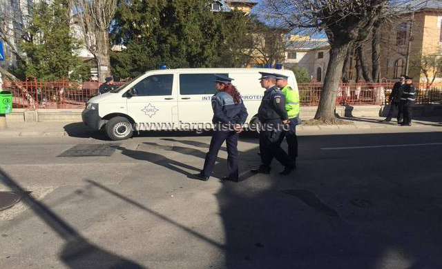 Patru luni de supraveghere pentru elevul din Târgovişte acuzat de terorism