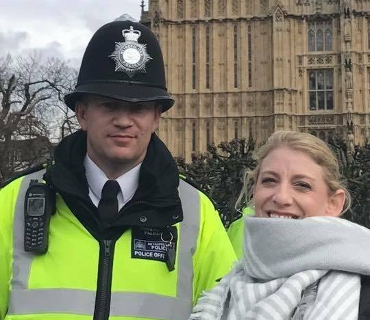 Ultima fotografie cu politistul Keith Palmer, ucis in atacul din Londra. Ce a marturisit turista care s-a pozat cu el