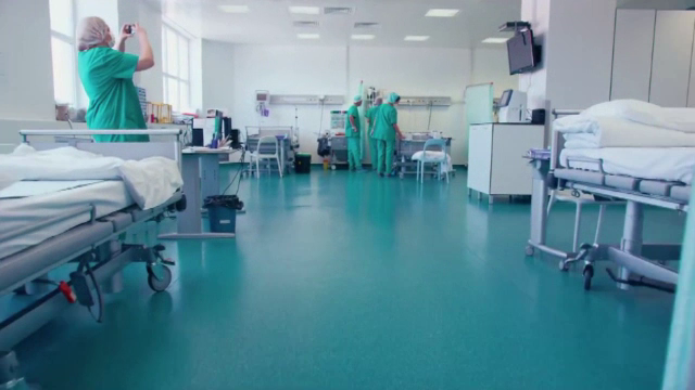 Spitalele private din Romania, tot mai cautate de straini. Ce operatii dificile fac la noi in tara si cat platesc pentru ele