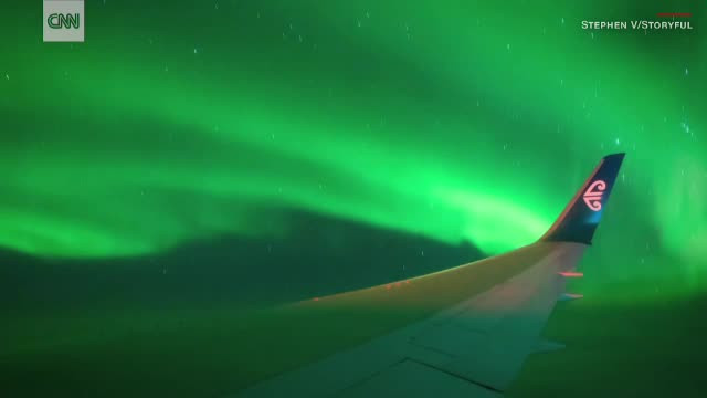 Zbor de neuitat pentru 134 de pasageri. Au platit 28.000 de dolari pe un bilet pentru a calatori prin Aurora Australa