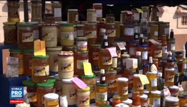 Mierea romaneasca ecologica 100%, extrem de apreciata in strainatate. Peste 60% din productie este vanduta in strainatate