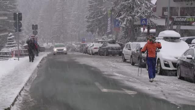 Cod portocaliu de NINSOARE si cod galben de vreme rea pentru urmatoarele zile. Un ciclon va traversa Romania