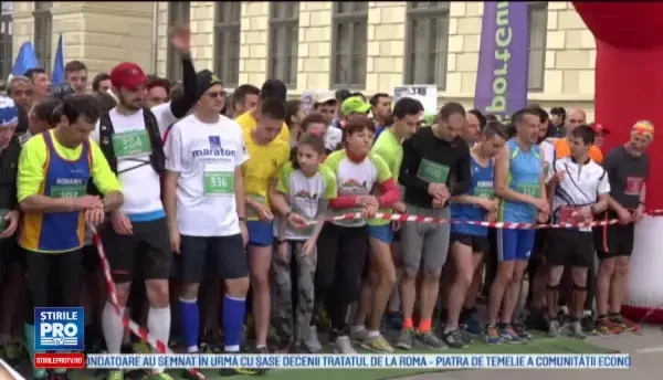 500 de oameni au alergat la un maraton caritabil in Aiud. Cine este romanul care a participat la 171 de astfel de competitii