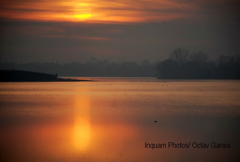 Luni si marti se incalzeste, iar de joi incepe din nou sa ploua. In Capitala, maxima va ajunge la 21 de grade, miercuri
