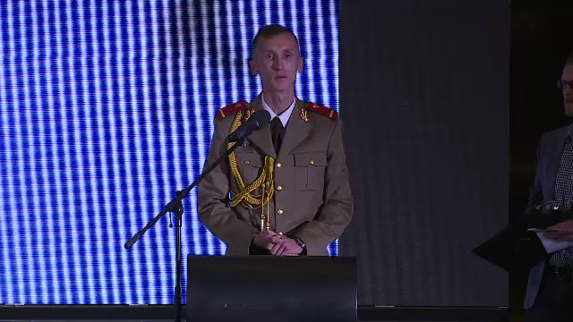 Premierul Sorin Grindeanu, prezent la gala organizata de News.ro. Premiu special acordat "protestatarului roman"