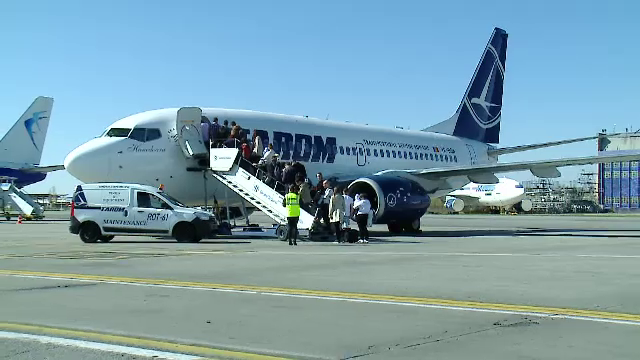 Masuri disperate si intarziate la TAROM pentru a recupera pierderile. Ministru: "Compania a fost condusa neprofesionist"