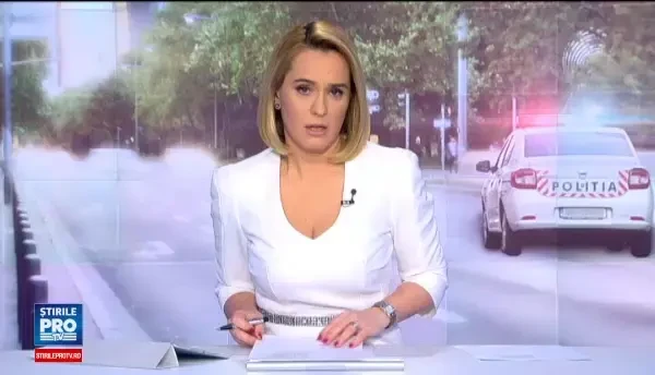 O femeie de 37 de ani, pasagera intr-un taxi, a murit intr-un accident in Bucuresti. Soferul a intrat intr-un parapet