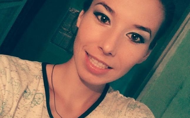 Drama unei tinere handbaliste de 19 ani, careia medicii i-au descoperit o tumora la sold. Cum o puteti ajuta