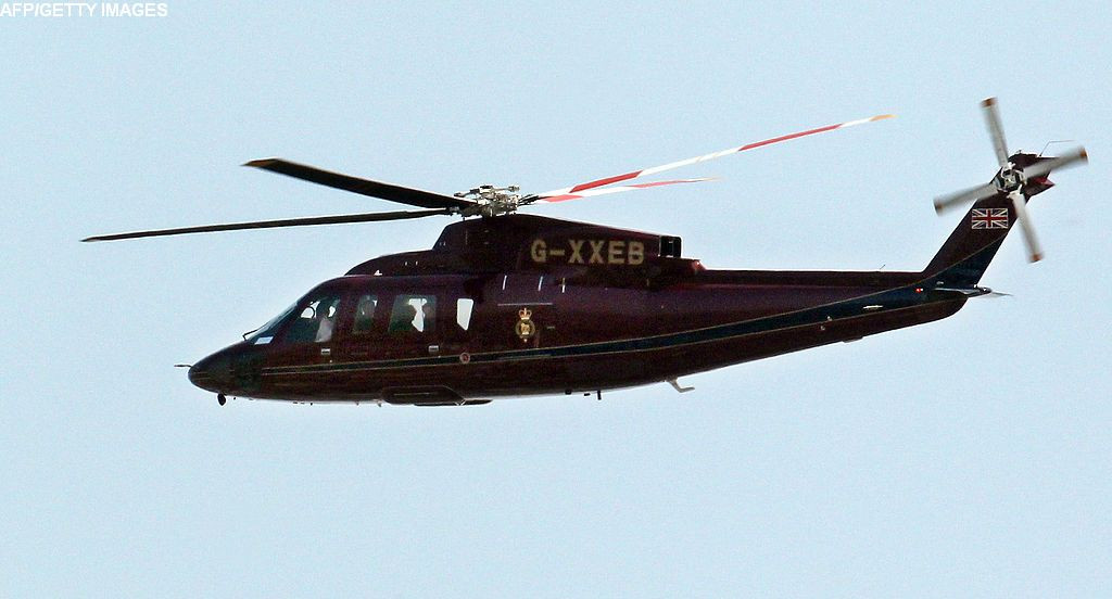 Un elicopter privat este dat disparut in zona Marii Irlandei. Cinci persoane se aflau la bordul aparatului de zbor. FOTO