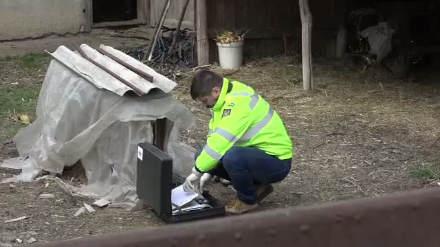 Sfarsit cumplit pentru un barbat din Botosani. Si-a pierdut viata dupa ce si-ar fi prins hainele intr-un utilaj de tocat