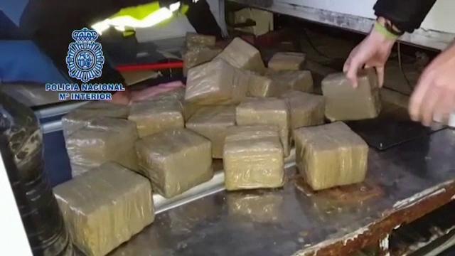 Retea de traficanti de droguri, din care facea parte si un roman, destructurata in Spania