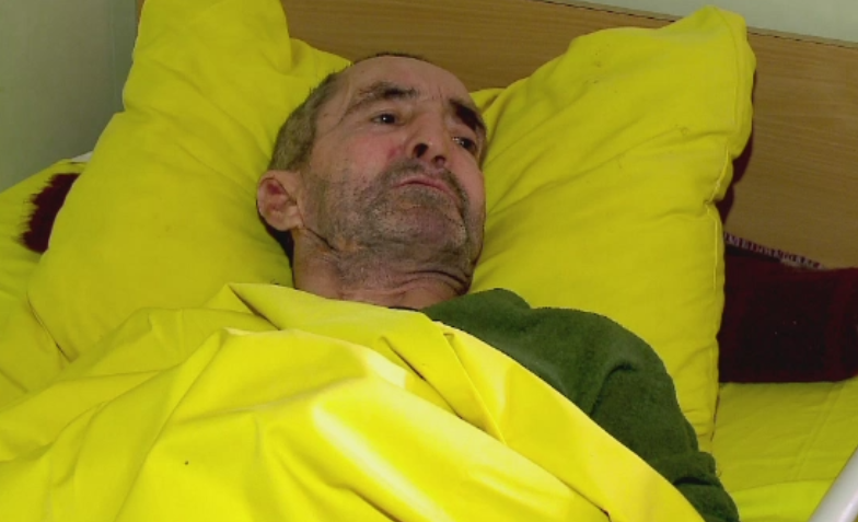 Barbatul care locuieste de 7 luni in Spitalul din Medgidia. De ce nimeni din familia lui nu il ia acasa