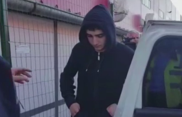 Tanarul care a intrat cu BMW-ul intr-un grup de muncitori in Bascov a fost arestat. Ce a declarat dupa accident