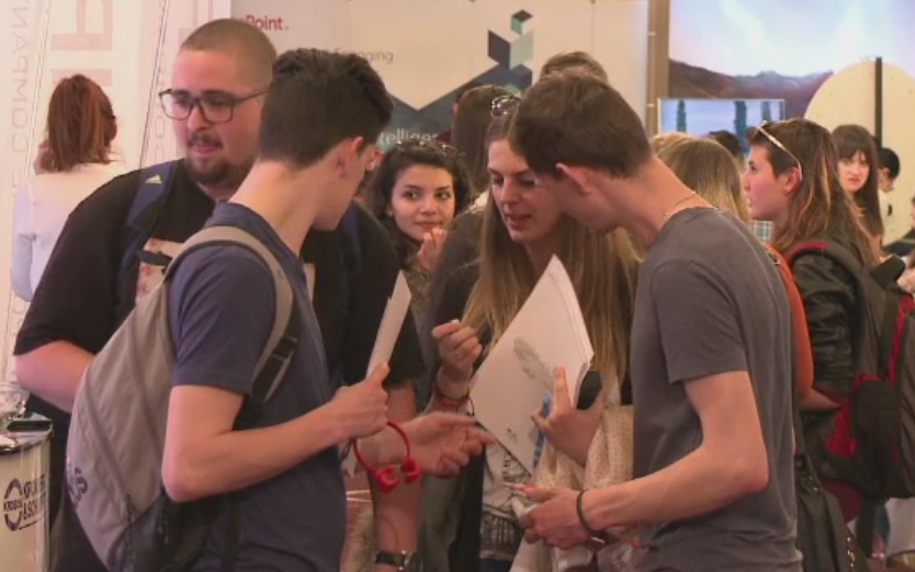 La targurile de joburi a aparut "standul de demisii". Motivele pentru care multi romani vor sa-si schimbe locul de munca