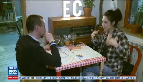 Teatrul unde poti sta si o bere cu prietenii, in Capitala. O tanara a investit 300.000 de euro in local