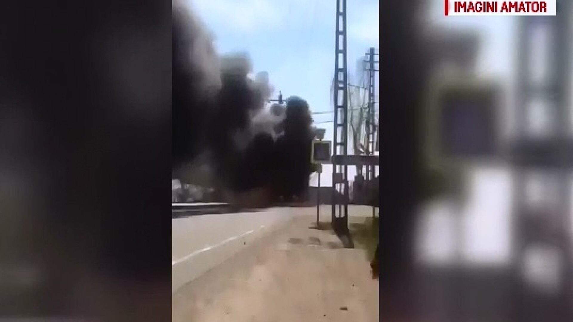 Panica pe o sosea din Maramures, in Pasul Mesteacan, dupa ce un autobuz a fost cuprins de flacari violente. Ce s-a intamplat