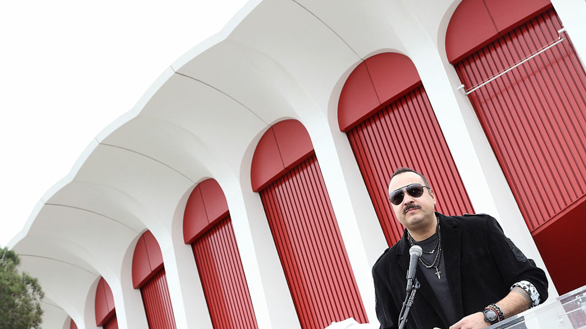 Fiul unui cunoscut cantaret, arestat de autoritatile americane. Ce au gasit in portbagajul masinii. FOTO