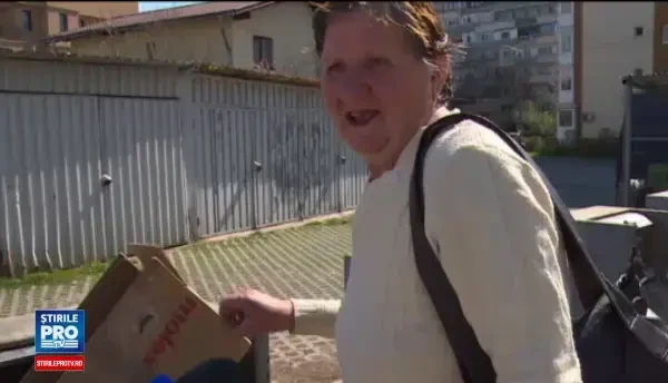 Voluntarii care fac curatenie dupa curatenia de primavara. Cum ajung hainele pe care nu le mai folosesti la nevoiasi