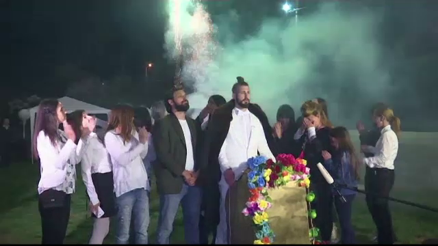 Studentul sarb candidat la presedintie a continuat parodia dupa inchiderea urnelor. Anuntul facut de la un pupitru de piatra