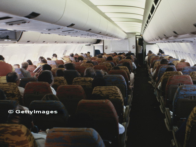 O companie aeriana i-a interzis unei pensionare britanice sa se duca la toaleta. Ce s-a intamplat cu femeia