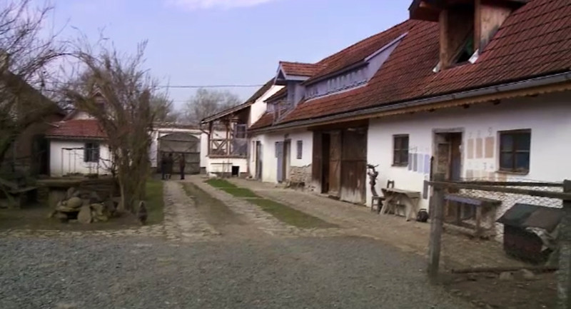 Locul din Romania cautat de turisti din intreaga lume, desi nu exista internet iar masa se ia in sat. Cat costa o noapte