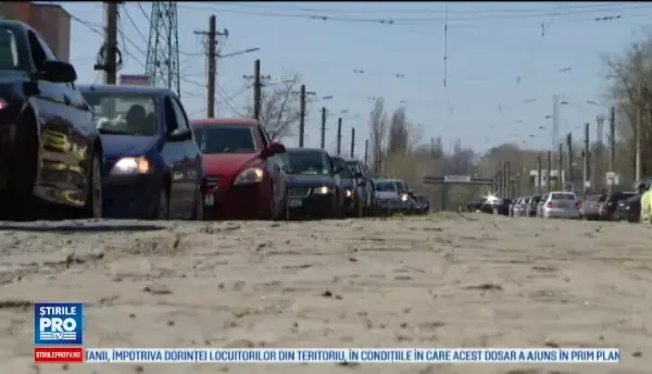 Protest pe un drum judetean de langa Iasi. Sofer: Nu vreau sa spun cati bani am lasat in service ca ma bate nevasta