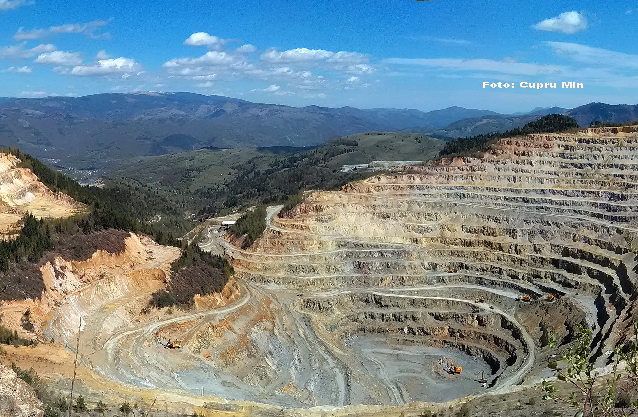 Alerta in Alba. Aproximativ 6.000 de metri cubi de steril s-au deversat in raul Aries, dupa ce sonda de la Cupru Min a cedat