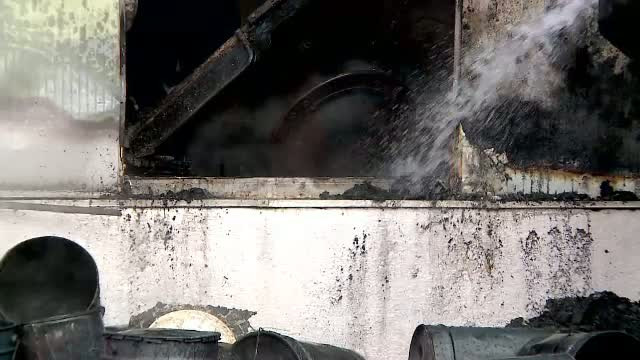 Alarma la un liceu din Mangalia, din cauza unui incendiu care a izbucnit la subsolul cladirii. Ce s-a intamplat cu elevii