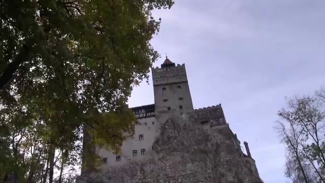 Branul, cea mai cautata zona turistica a tarii, dar si cea mai saraca. Primariile nu mai au bani nici de salvamonti