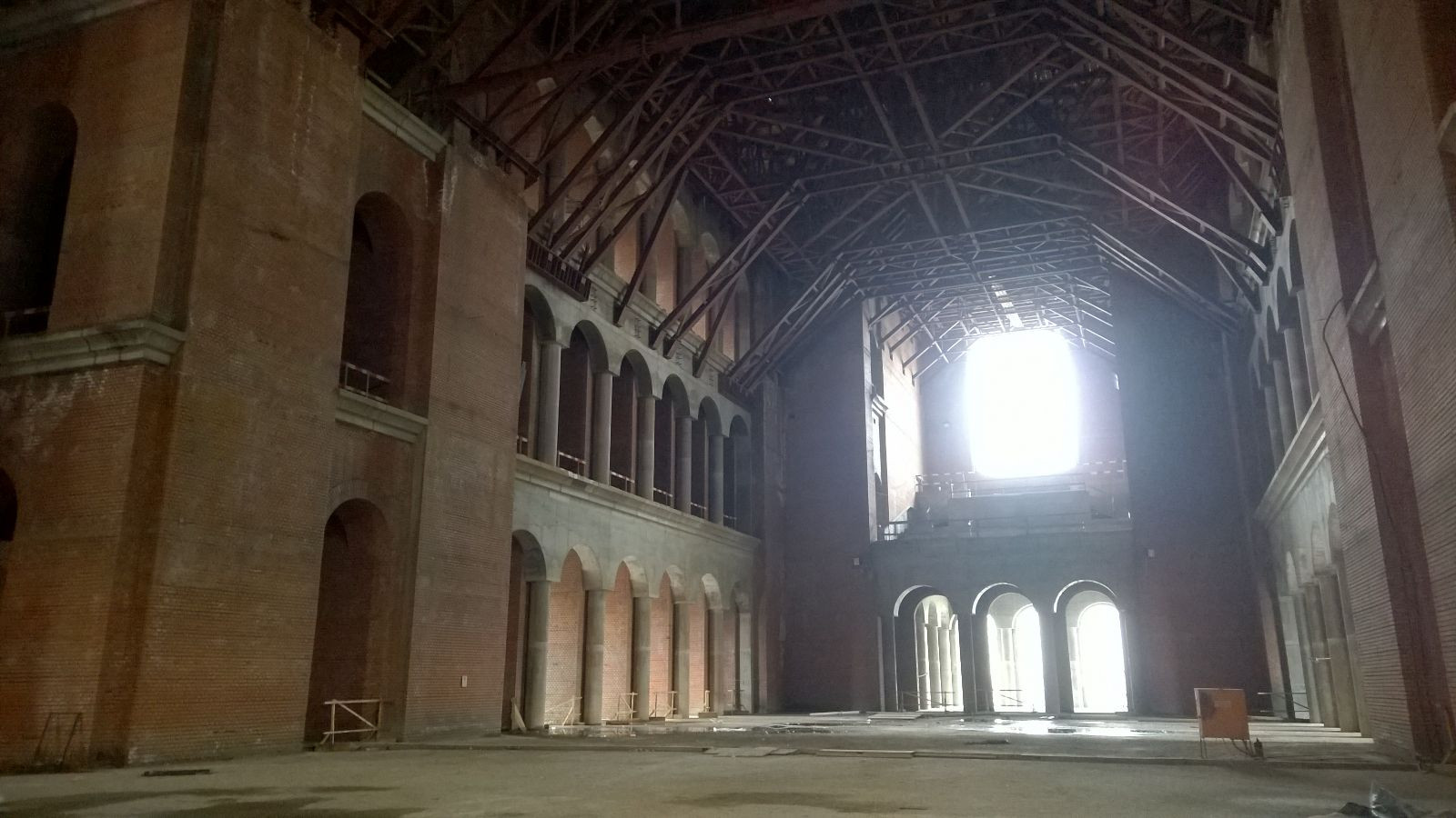 Ministrul Finanţelor explică de ce dă încă 115 milioane de lei pentru Catedrala Neamului. "E normal şi logic"